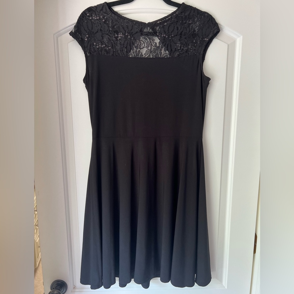 Onyx Nite Black Cap Sleeve Dress